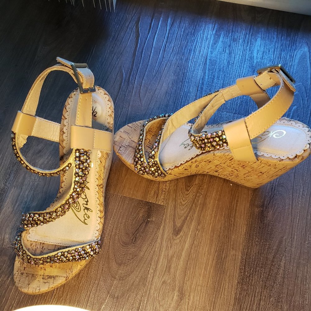 Naughty Monkey Women's Sugar Sandal Size 7.5